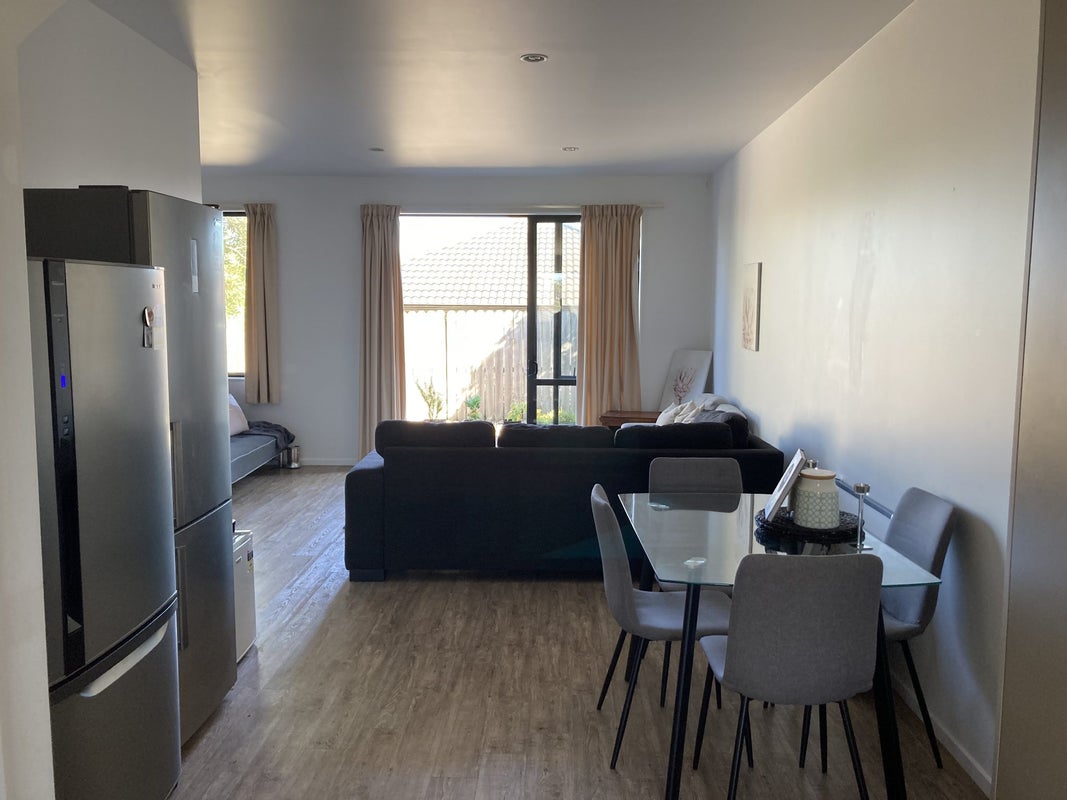 25/22 Northcross Drive, Oteha, Auckland - Carousel 2