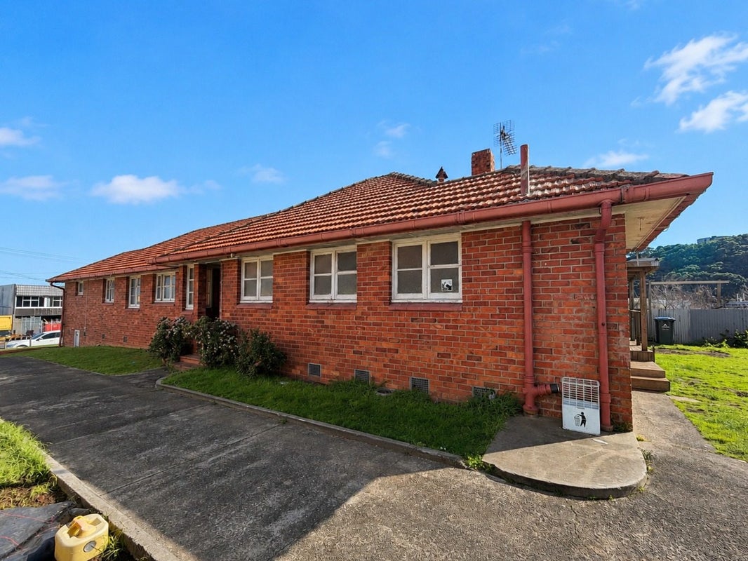 4/16 Pukeiti Road, Otahuhu, Auckland - Carousel 1