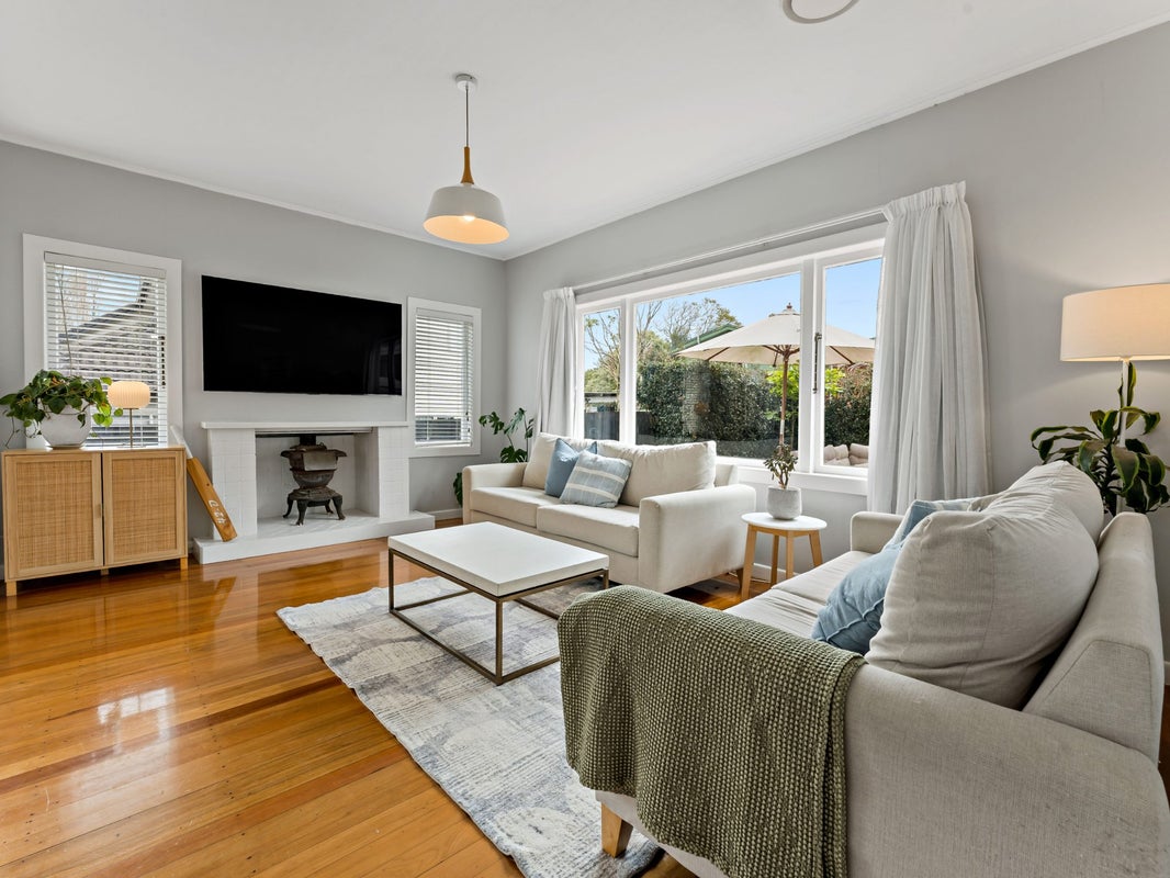 42D Hillside Road, Papatoetoe, Auckland - Carousel 2