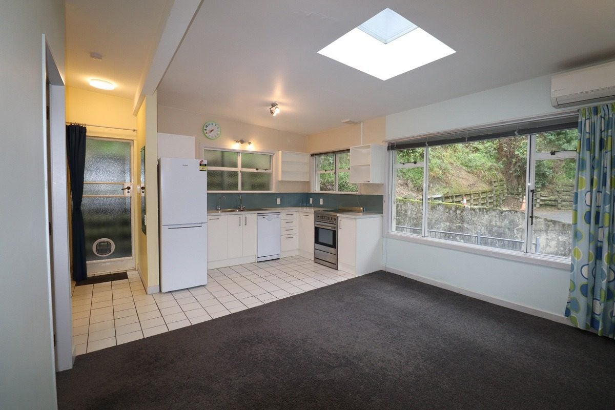 12/51 Adams Terrace, Aro Valley, Wellington - Carousel 1
