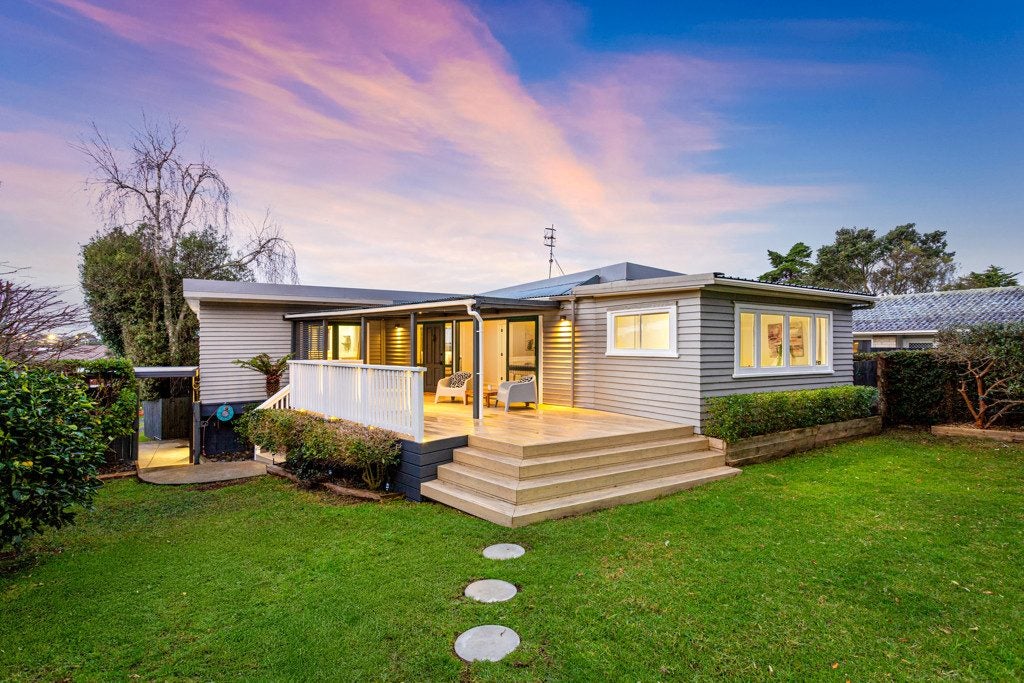 1/46 Rua Road, Glen Eden, Auckland - Carousel 1
