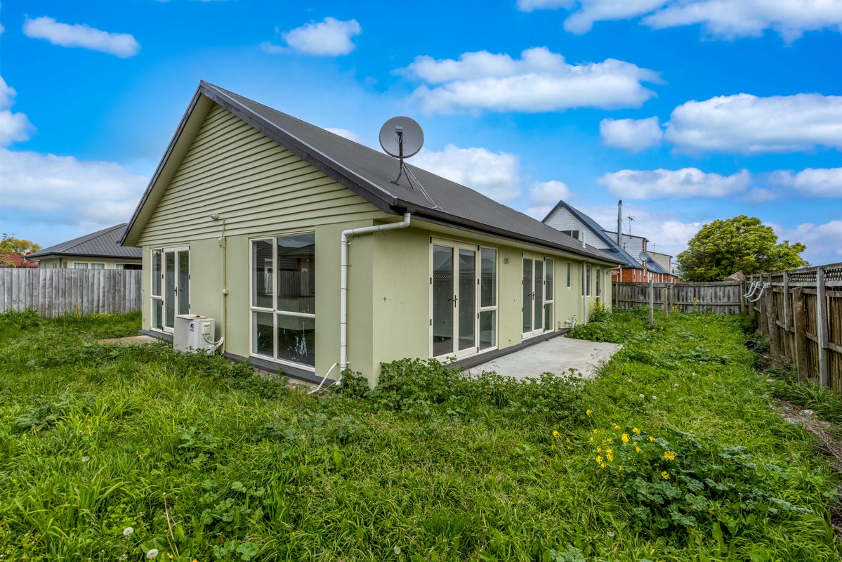 49 Farnborough Street, Aranui, Christchurch - Carousel 10