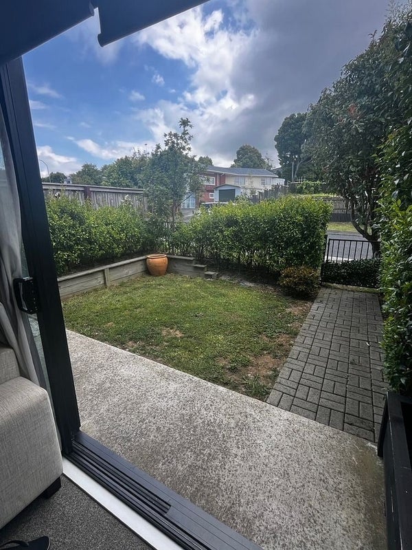 2B Rosalind Road, Glenfield, Auckland - Carousel 2