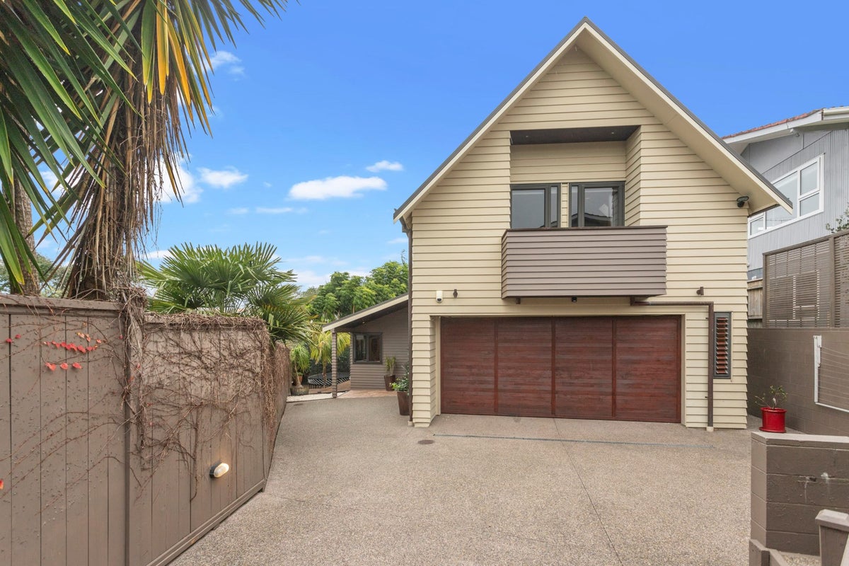 25A Piccadilly Place, Kohimarama, Auckland - Carousel 1