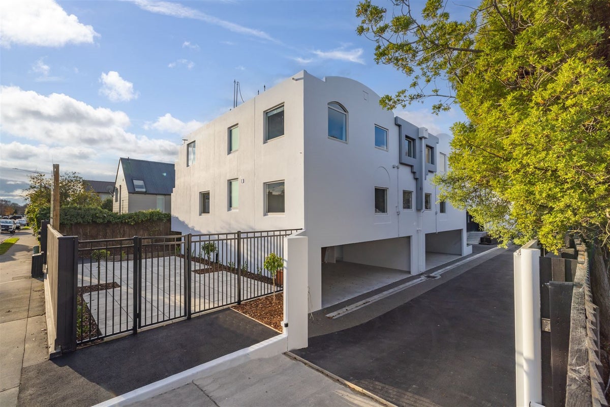 3/100 Rossall Street, Merivale, Christchurch - Carousel 2