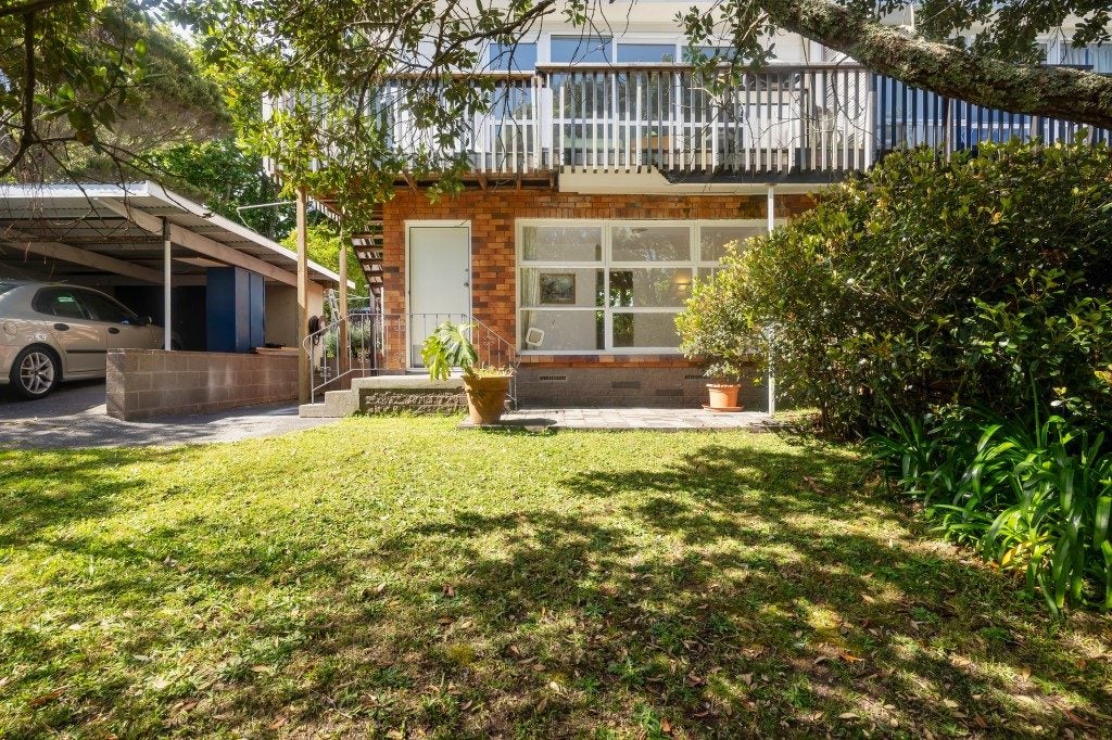 3/1 Cruickshank Crescent, Meadowbank, Auckland - Carousel 1
