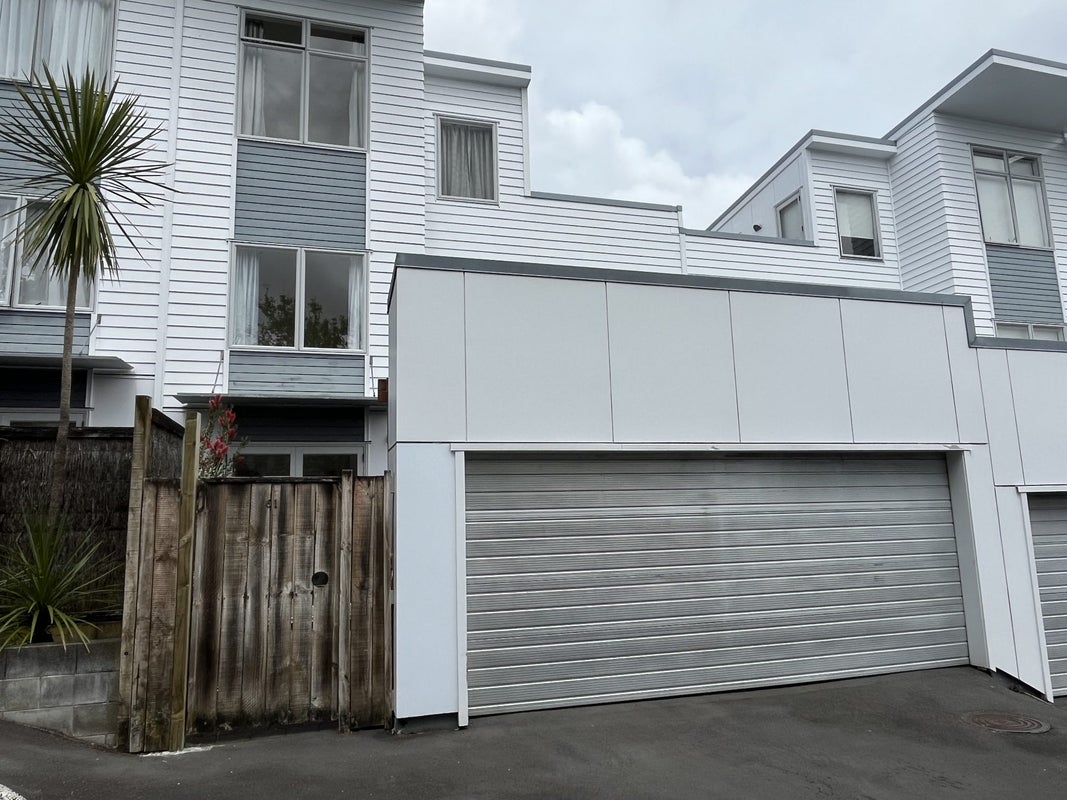 61/3 Wagener Place, Mount Albert, Auckland - Carousel 1