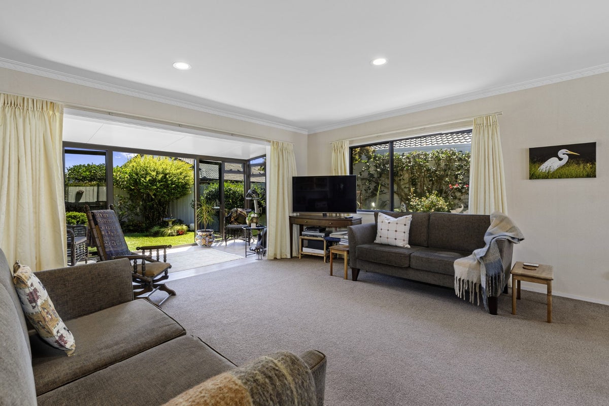 25B Waratah Street, Matua, Tauranga - Carousel 1