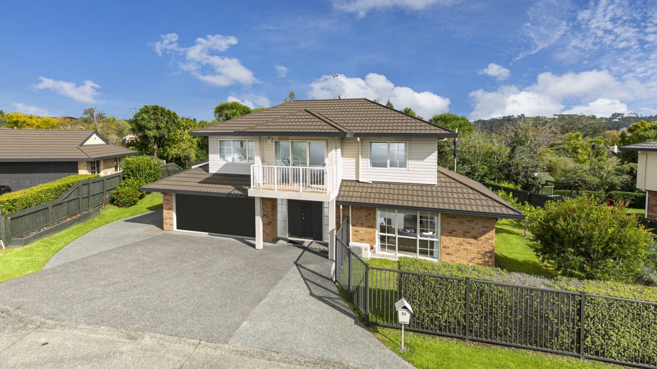 73 Te Wharau Drive, Greenhithe, Auckland - Carousel 1