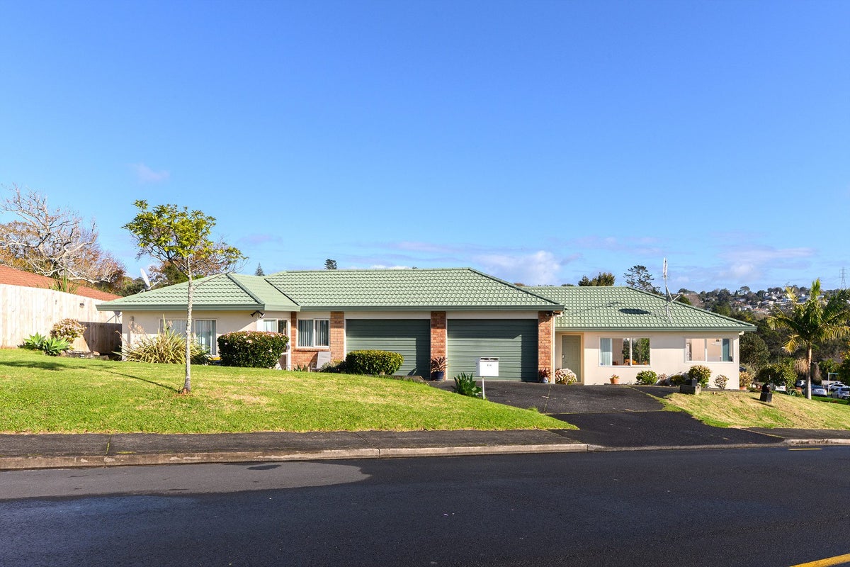 60 Hewlett road, Massey, Auckland - Carousel 1