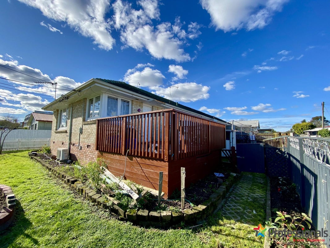 1/4 Fleming Street, Manurewa East, Auckland - Carousel 8
