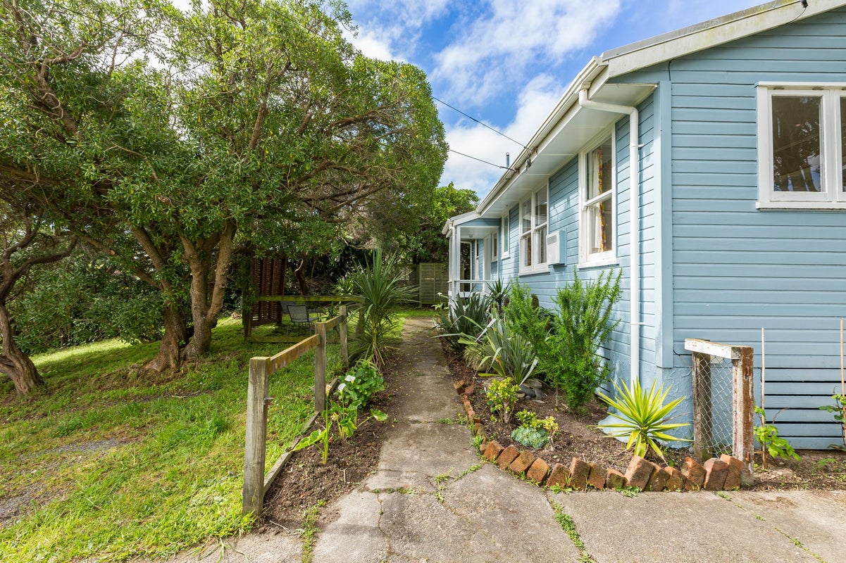 105 Te Pene Avenue, Titahi Bay, Porirua - Carousel 24