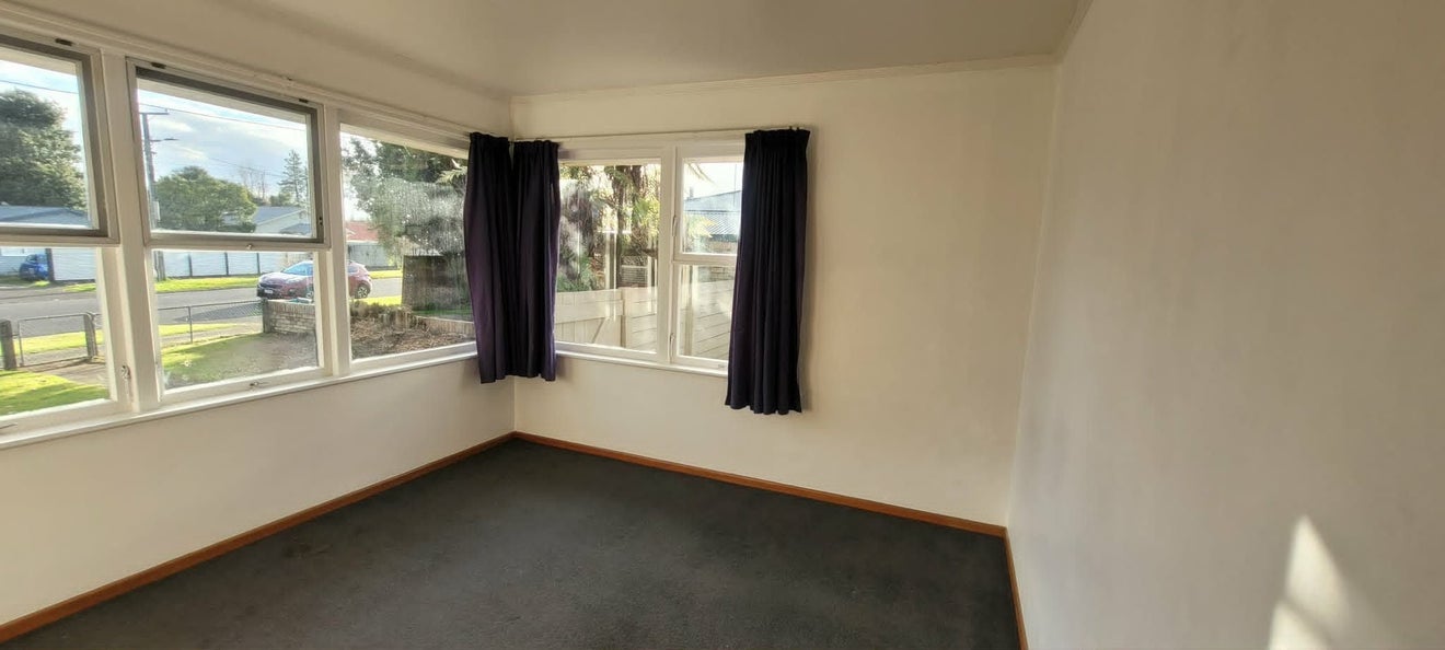 4 Balloch Street, Fairfield, Hamilton - Carousel 2