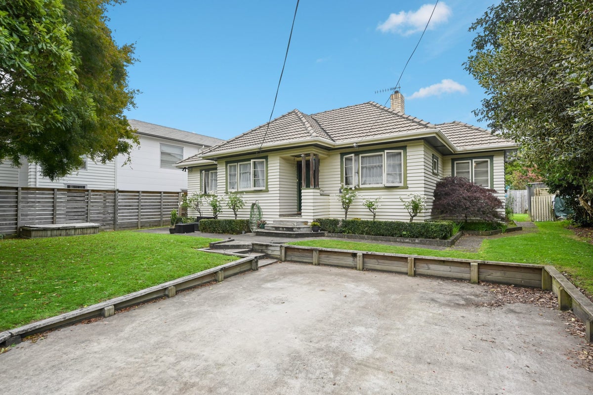 25 Banbury Crescent, Fairfield, Hamilton - Carousel 2