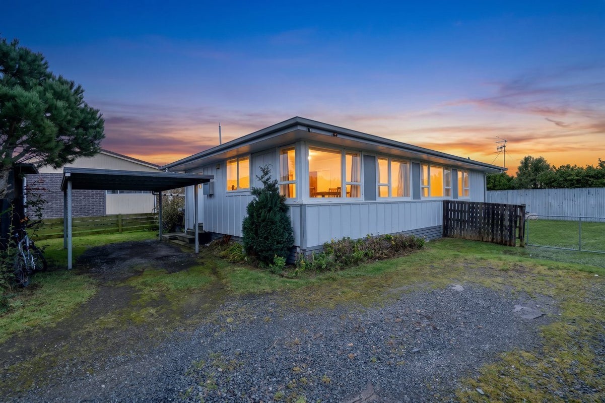 58 Humber Place, Clifton, Invercargill, Southland - Carousel 1