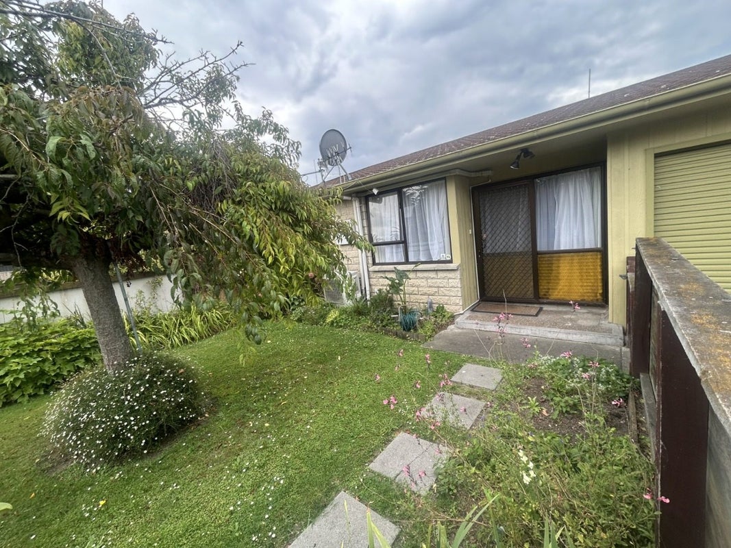 703 Southampton Street West, Saint Leonards, Hastings - Carousel 1