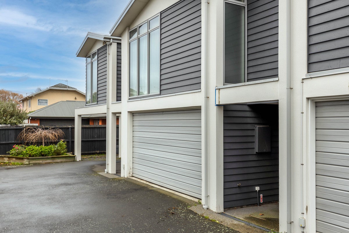 34B Taramea Place, Addington, Christchurch - Carousel 1