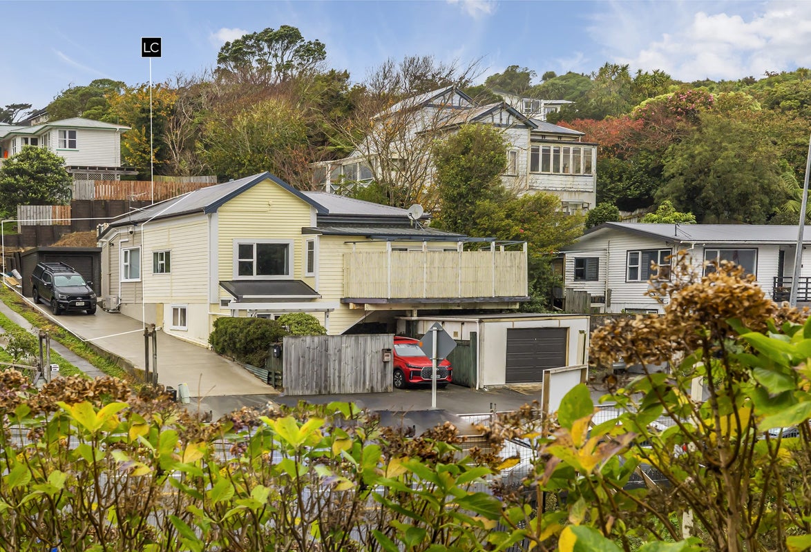 112B Newlands Road, Newlands, Wellington - Carousel 2