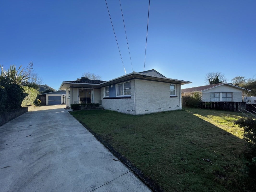 28 Lisa Crescent, Mangakakahi, Rotorua - Carousel 1