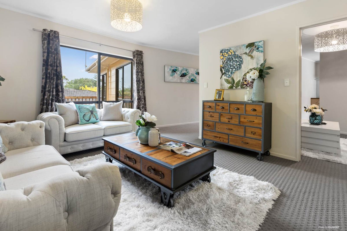 3/0 Cradock Street, Avondale, Auckland - Carousel 2