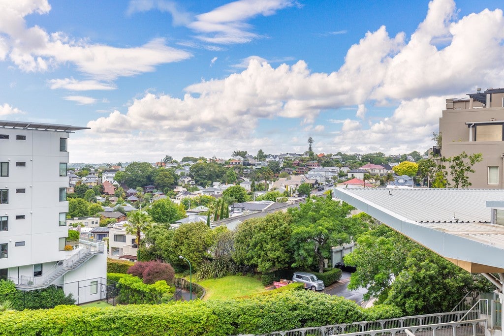414/176 Broadway, Newmarket, Auckland - Carousel 1