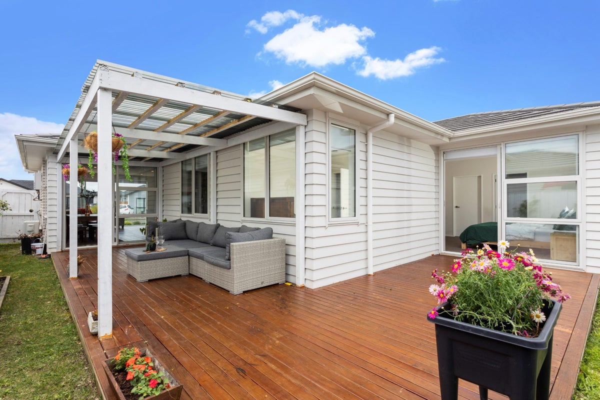 6 Toropapa Close, Takanini, Auckland - Carousel 1