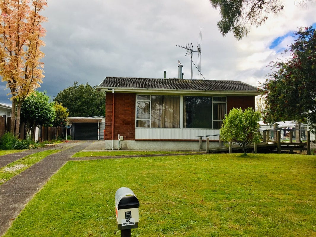 5 Amethyst Place, Chartwell, Hamilton - Carousel 12