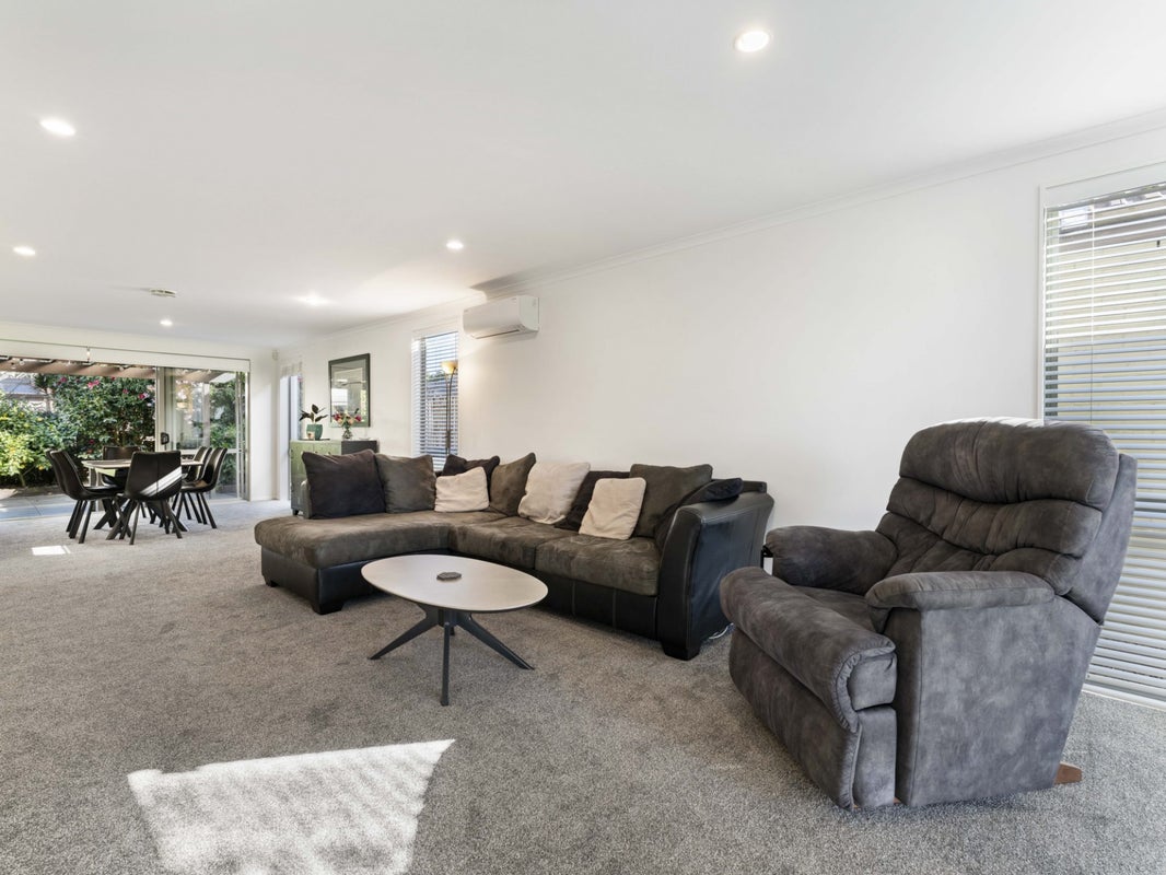 18 Bruce Pulman Drive, Takanini, Auckland - Carousel 2