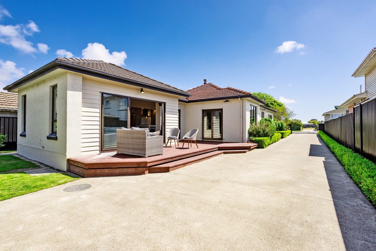 25 Abbot Street, Waverley, Invercargill - Carousel 1