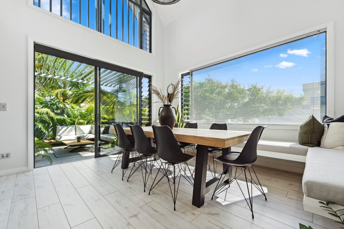 349A Oceanbeach Road, Mount Maunganui, Mount Maunganui - Carousel 1