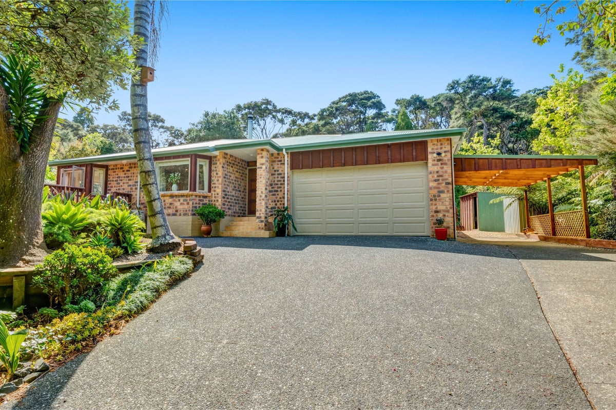 6 Chenery Road, Red Beach, Rodney, Auckland - Carousel 1