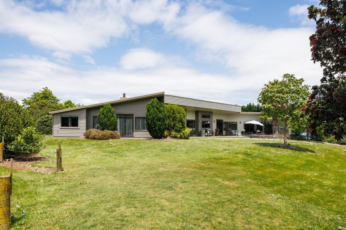 291 Napier Road, Kelvin Grove, Palmerston North - Carousel 1