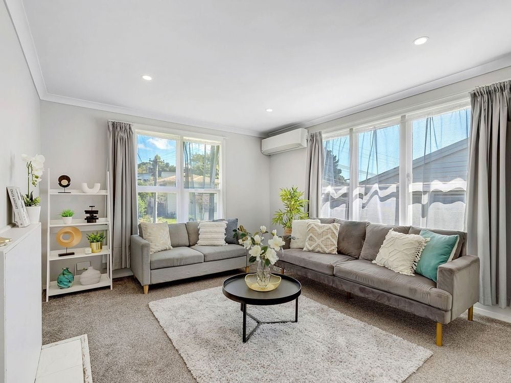 38 Cardiff Crescent, Cannons Creek, Porirua - Carousel 2
