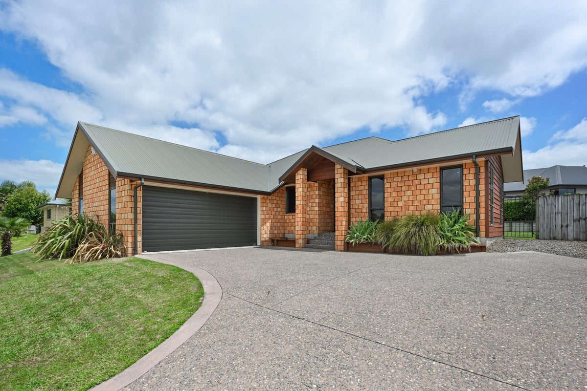 68 Wiltshire Drive, Huntington, Hamilton - Carousel 2