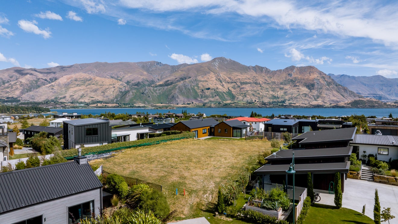 7 Avalanche Place, Wanaka, Wanaka - Carousel 2