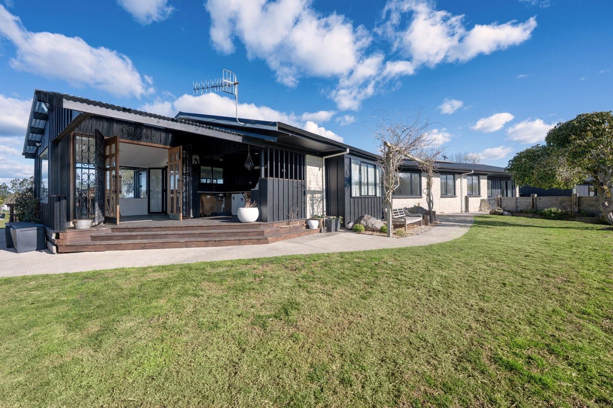 128 Oturoa Road, Hamurana, Rotorua, Bay Of Plenty - Carousel 1