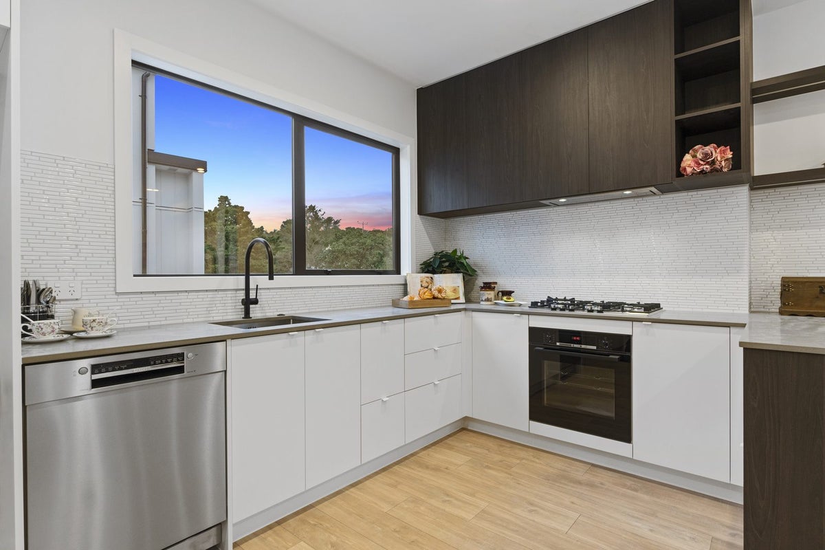 5C Agincourt Street, Glenfield, Auckland - Carousel 2