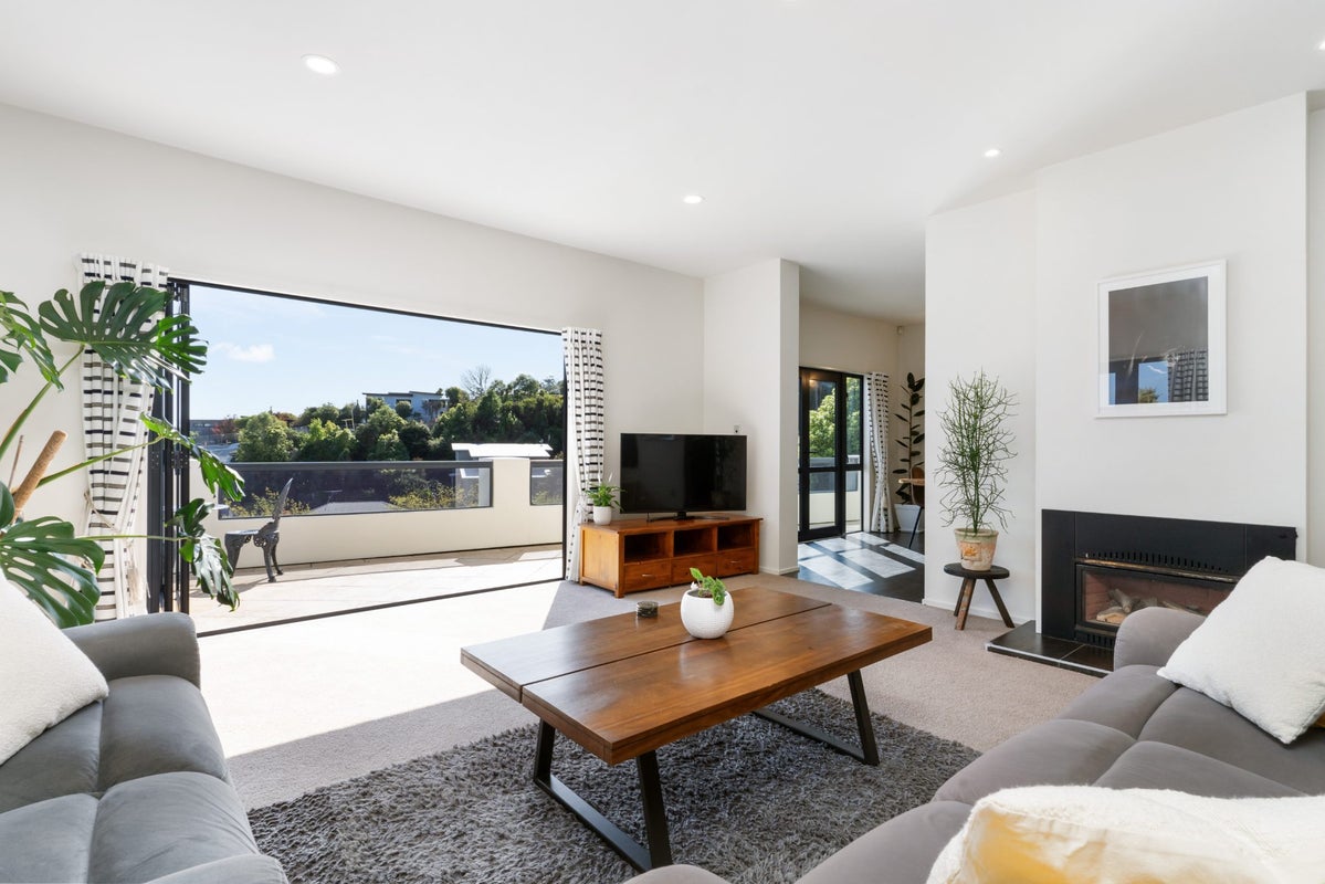 1 Benjamin Lane, Huntsbury, Christchurch - Carousel 2