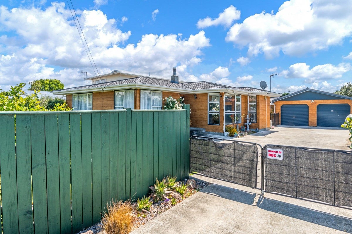 43 Benmore Avenue, Cloverlea, Palmerston North - Carousel 22