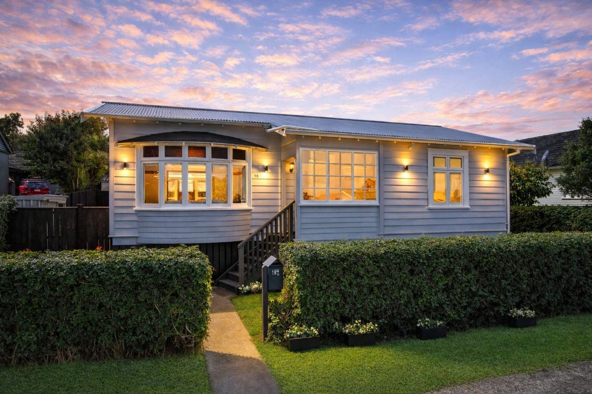 9A Haughey Avenue, Three Kings, Auckland - Carousel 1