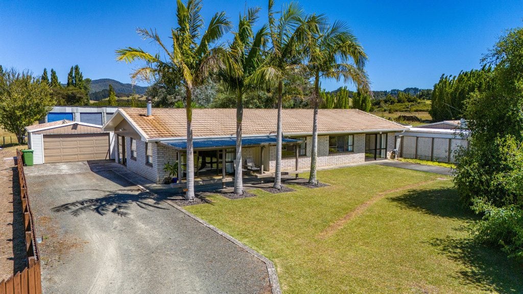 7045 State Highway 1, Kaitaia, Kaitaia - Carousel 1