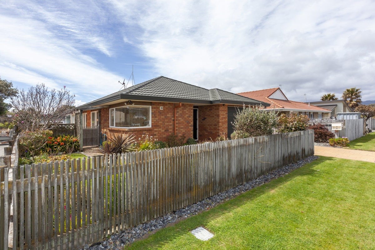 13A Mahana Road, Paraparaumu Beach, Paraparaumu - Carousel 2