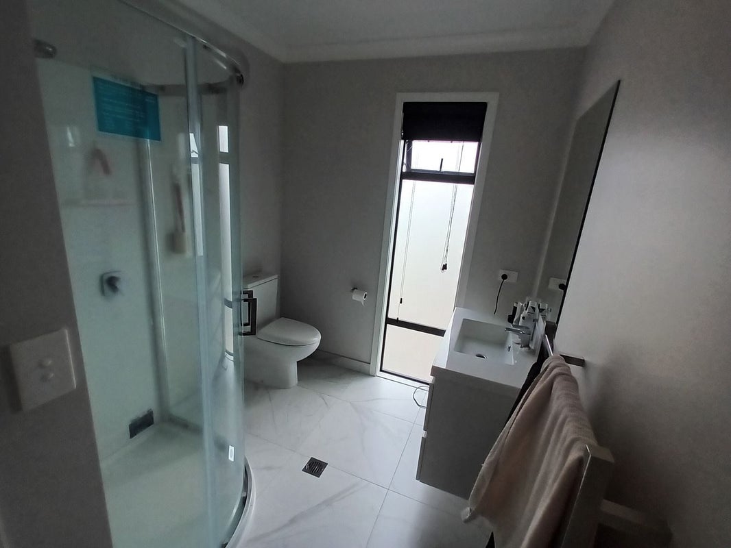 4/25 Thackeray Street, Hamilton Lake, Hamilton - Carousel 8