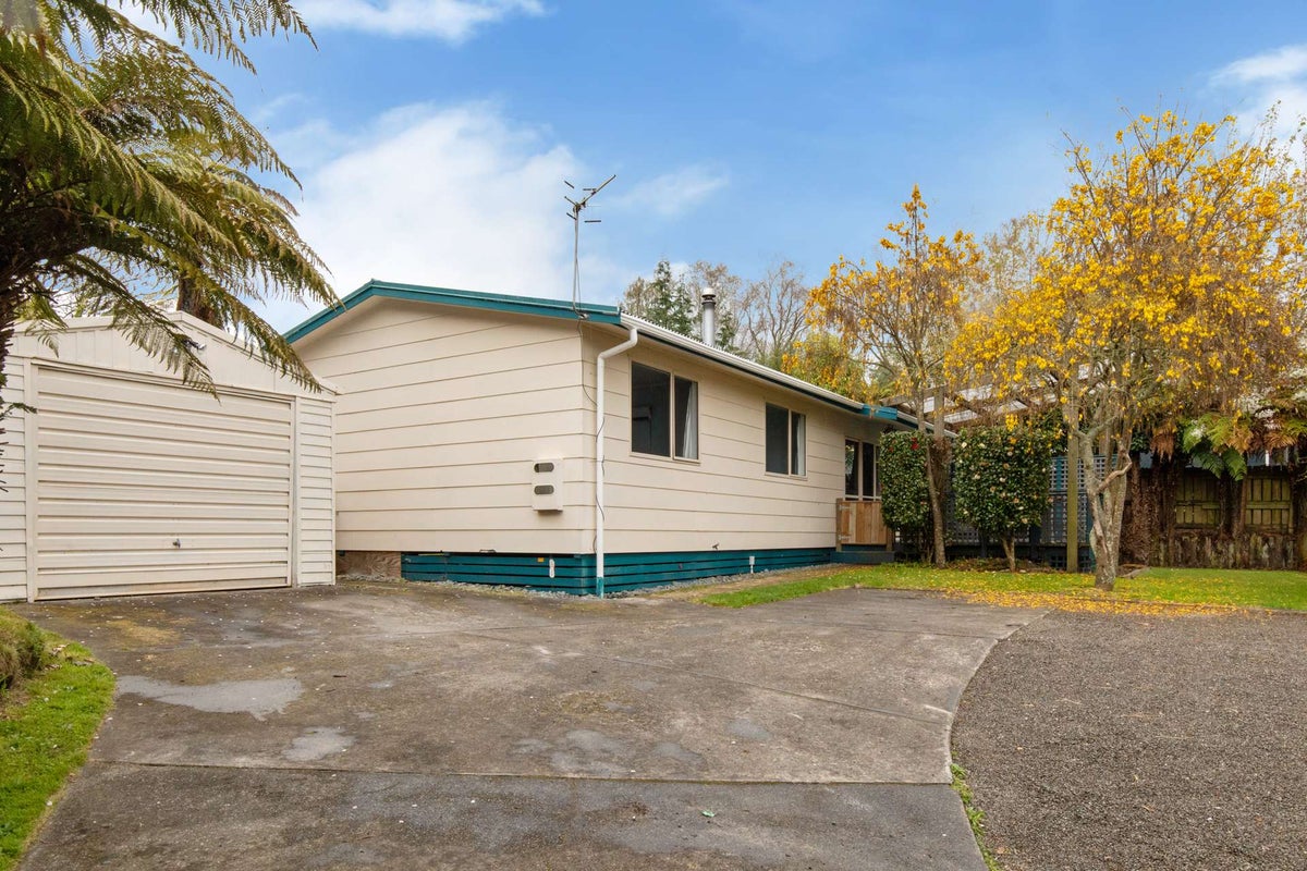 399B Pukehangi Road, Pomare, Rotorua - Carousel 1