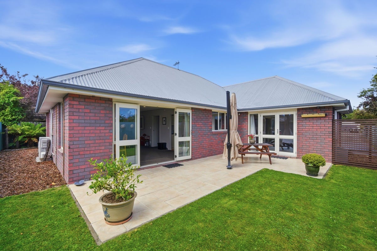 2/40 Hare Street, Ilam, Christchurch - Carousel 1