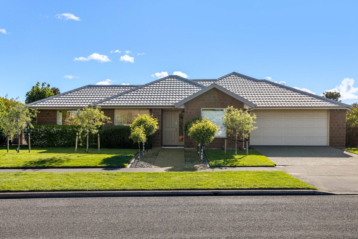 49 Awatea Gardens, Wigram, Christchurch - Carousel 1