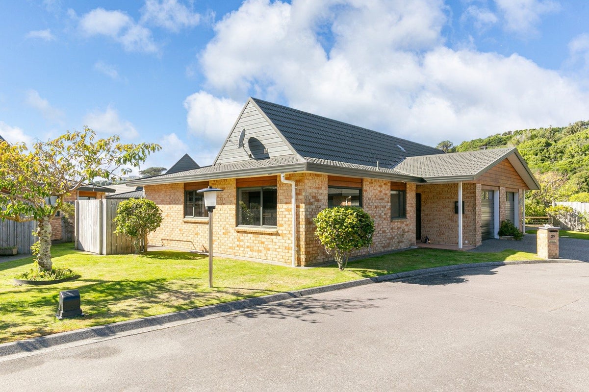 29/42 Main Road, Tawa, Wellington - Carousel 1