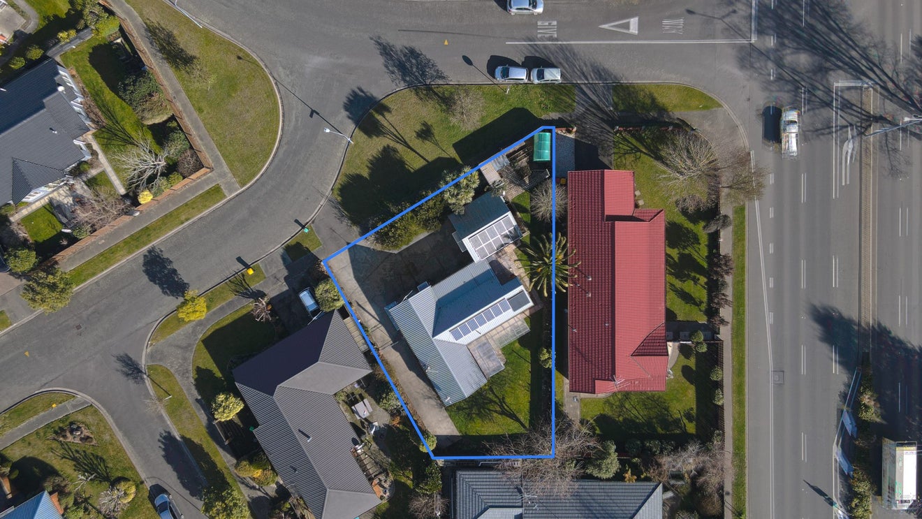 3 Shenley Drive, Belfast, Christchurch - Carousel 1