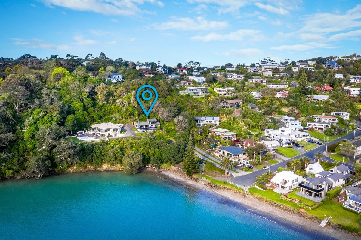 79 De Luen Avenue, Tindalls Beach, Whangaparaoa - Carousel 2