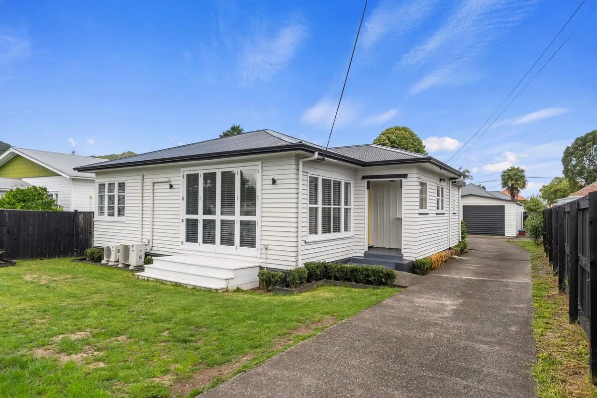 15 Cairnfield Road, Kensington, Whangarei - Carousel 2
